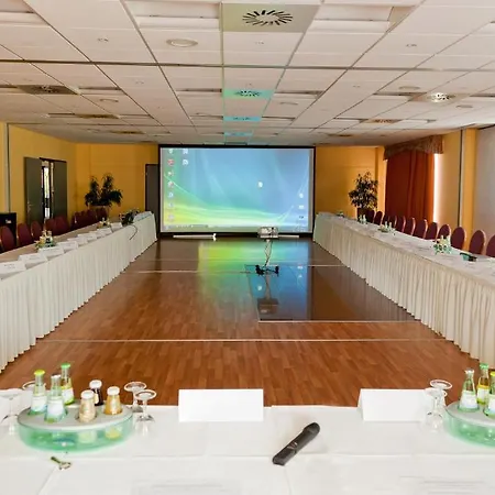 فندق Waldhotel 4*
