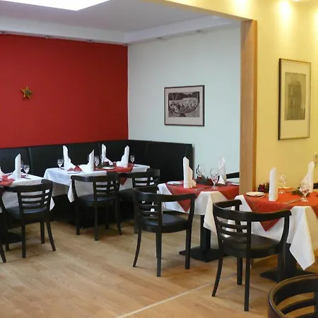 Waldhotel