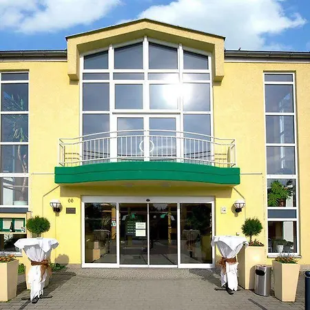 Waldhotel فندق Weinböhla